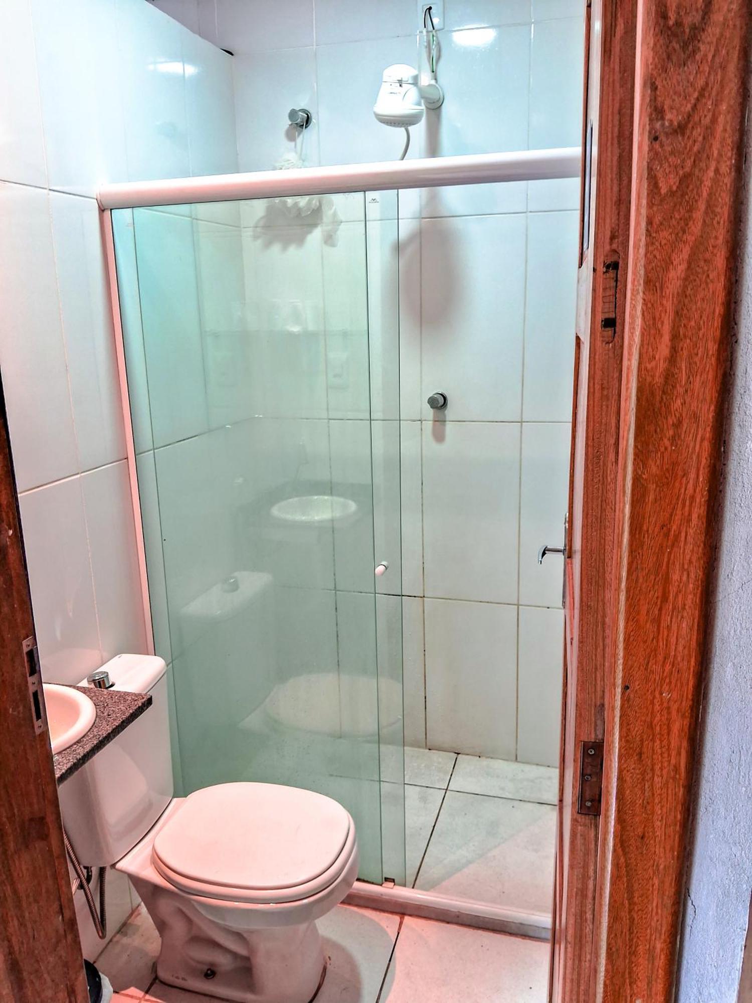 C&R Hostel Residencial Salvador Luaran gambar